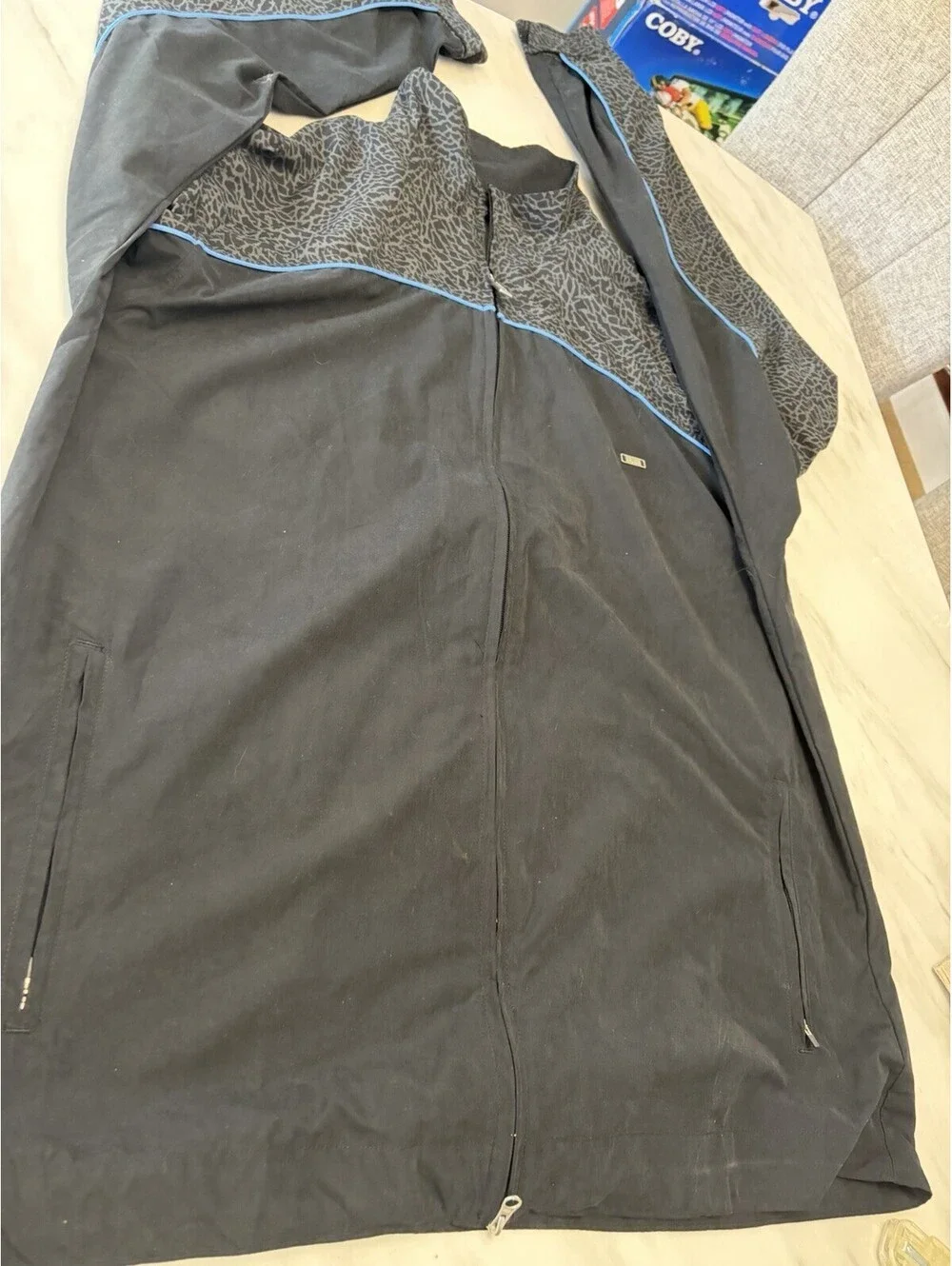 Jordan’s Black Full Zip Men’s Jacket  3 XL